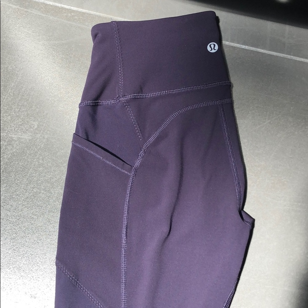 Lululemon leggings. Size 6. Purple color